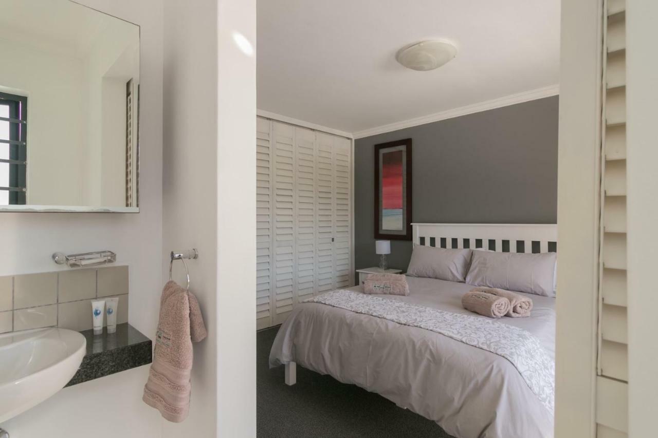 Blue Moon Apartments Найсне Экстерьер фото